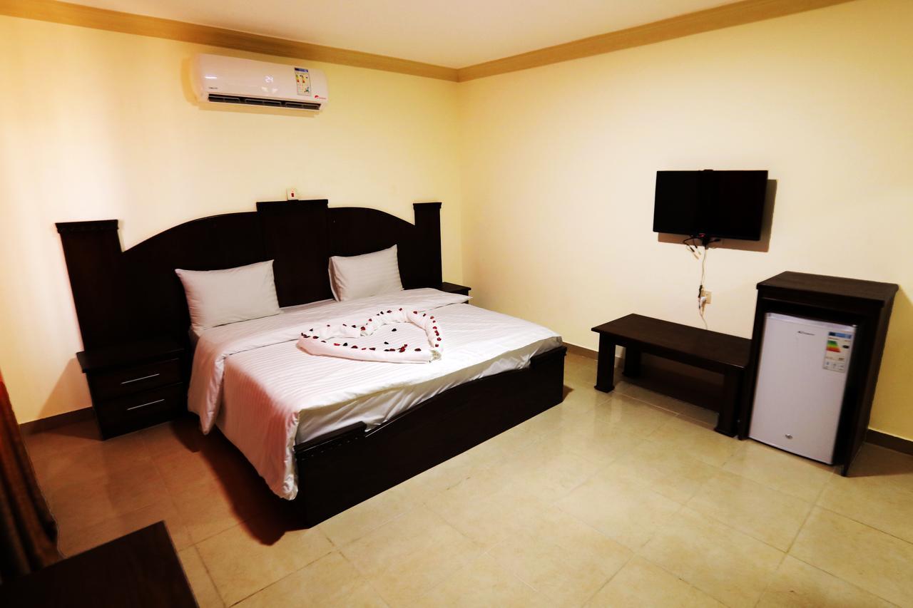 Jordan Flower Hotel Акаба Экстерьер фото